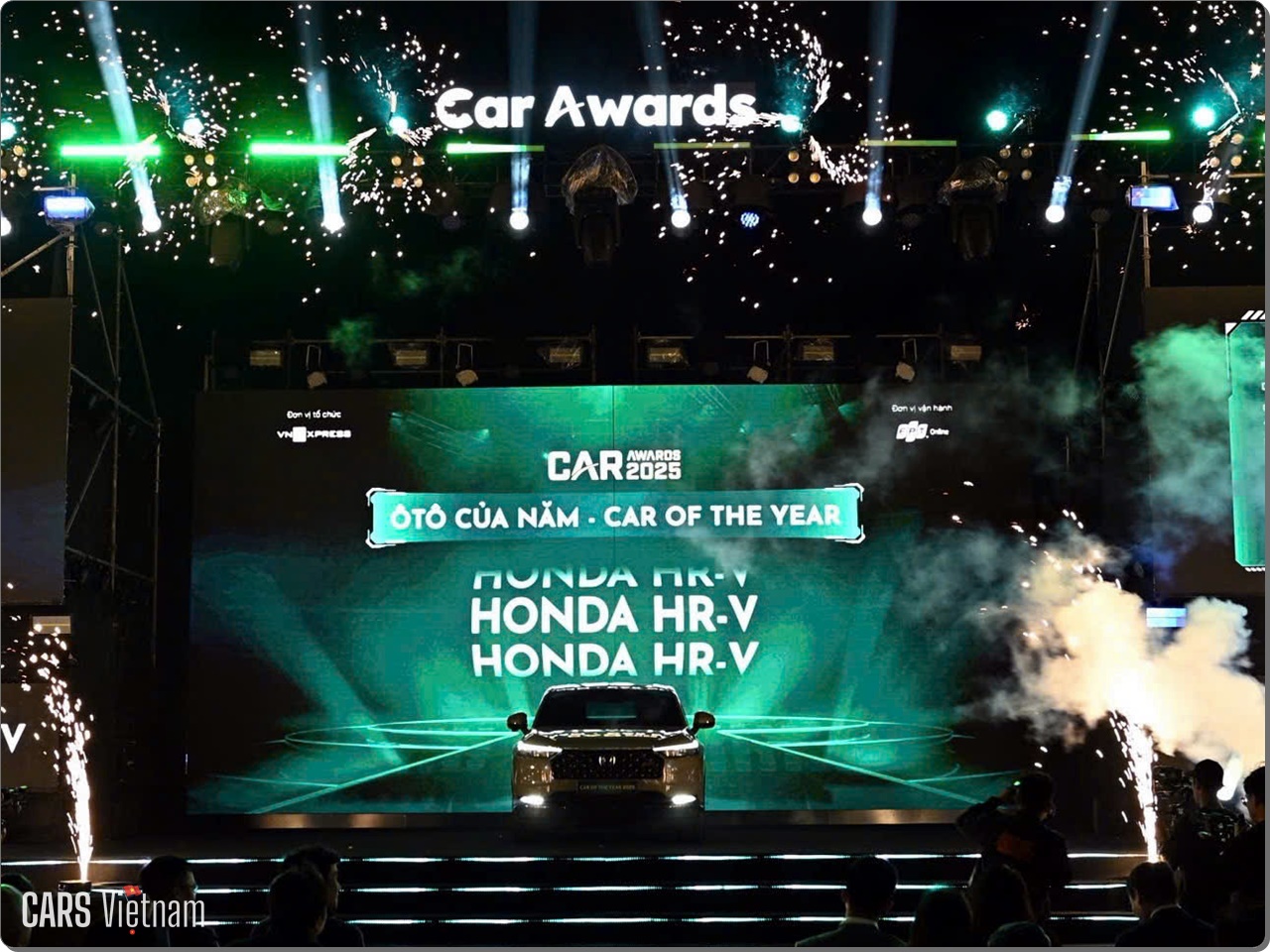 Honda HR V vinh du nhan Giai thuong Oto cua nam toan thi truong va Oto cua nam phan khuc xe gam cao co B 1