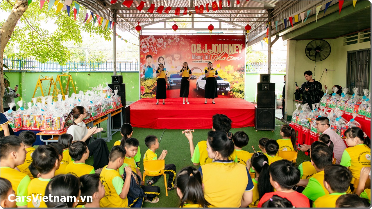 Omoda Jaecoo Viet Nam Mang Tet Cho Em ve Truong Nuoi day Tre em Khuyet tat Cu Chi 28