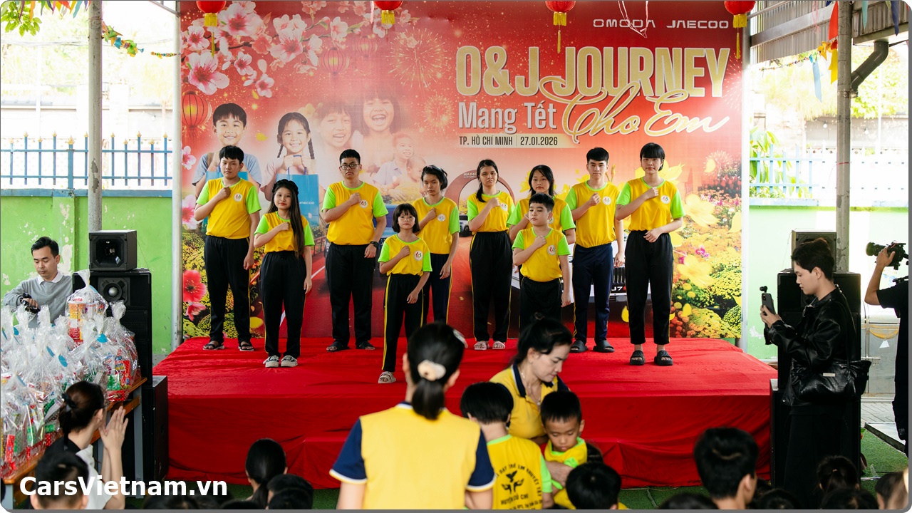 Omoda Jaecoo Viet Nam Mang Tet Cho Em ve Truong Nuoi day Tre em Khuyet tat Cu Chi 32