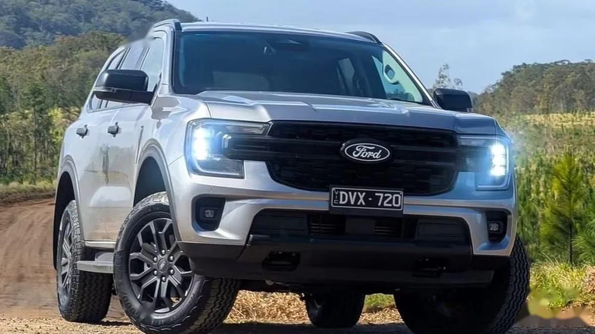 Ford Everest 2027: Đánh giá phiên bản máy dầu bốn xi-lanh, giá cạnh tranh và trang bị đầy đủ - Hình 1