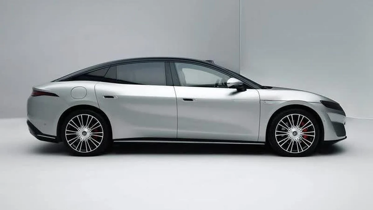 BYD Han EV 2027: Sedan điện 5,3m dài, 503 mã lực, giá dưới 1 tỷ đồng - Hình 2