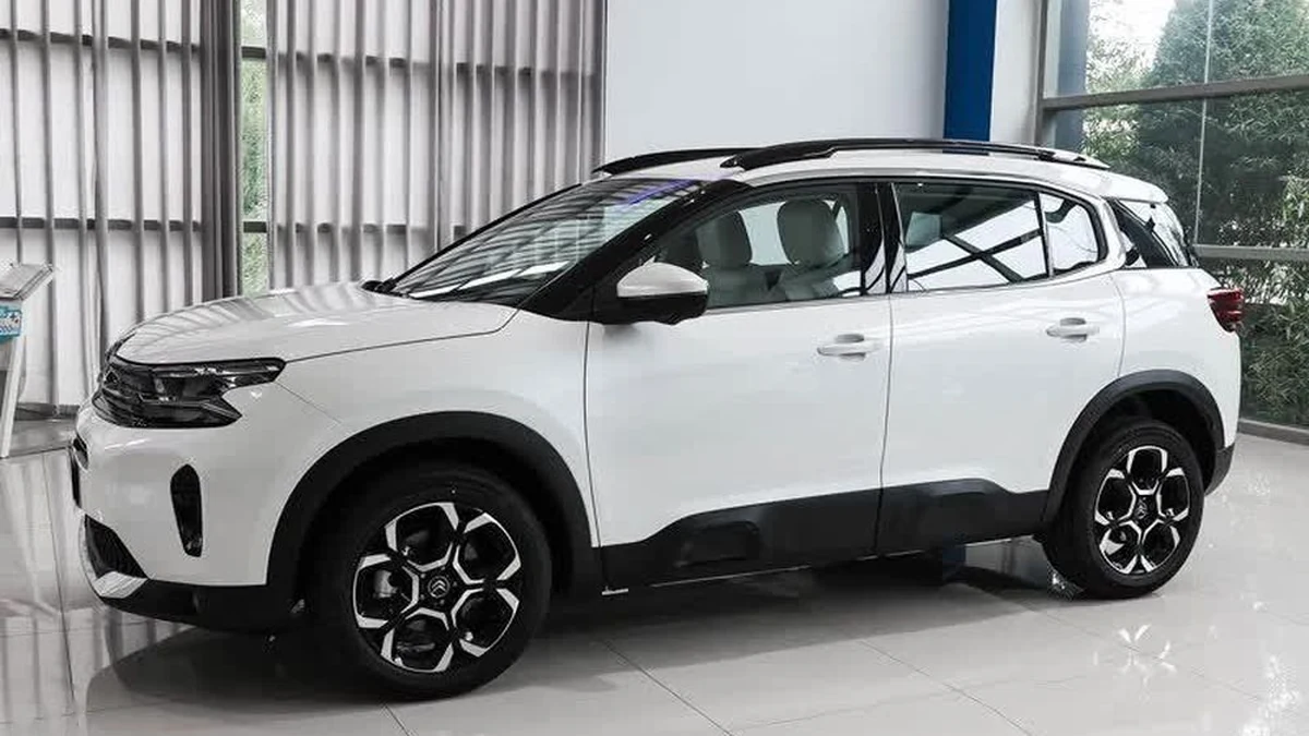 Citroën C5 Aircross 2027: SUV hạng C 211 mã lực, giá trên 540 triệu đồng - Hình 2