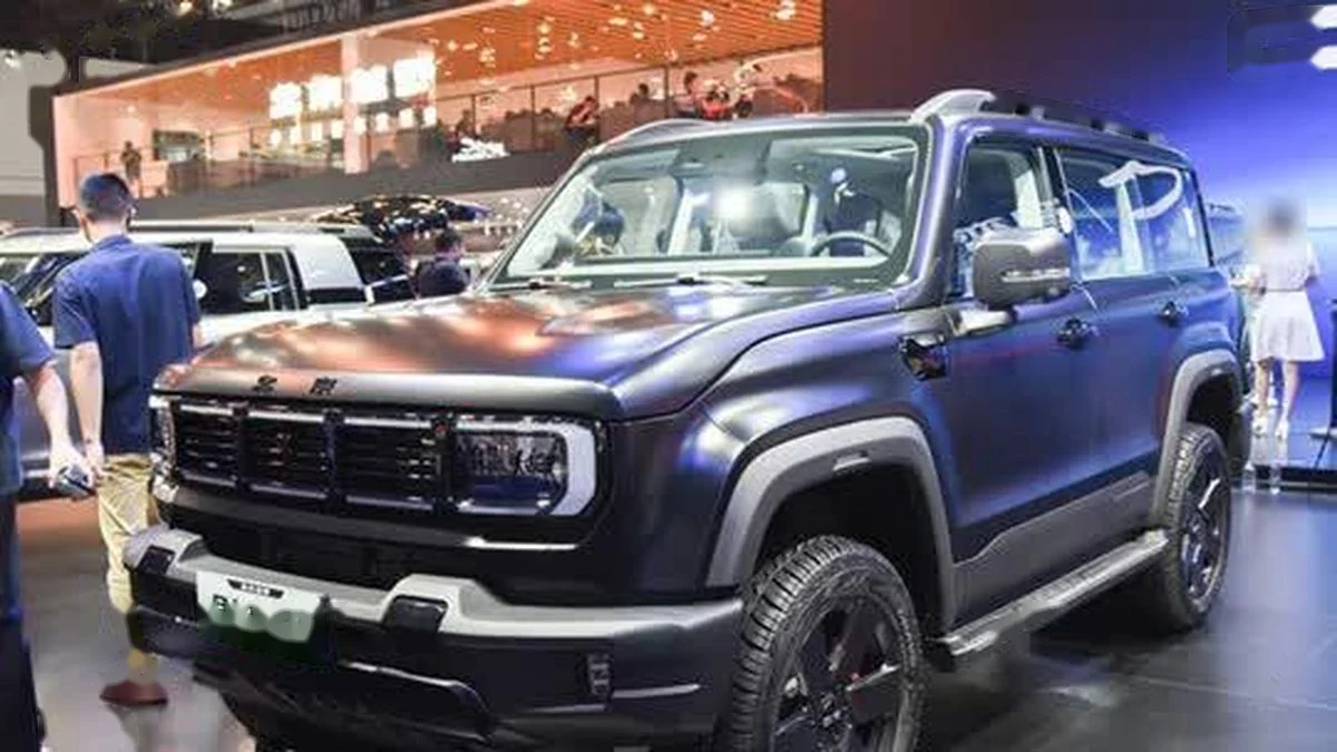 BAIC BJ40 Extended Range Obsidian Edition: SUV địa hình hầm hố 532 mã lực, giá 715 triệu 2 BAIC BJ40 Extended Range Obsidian Edition: SUV địa hình hầm hố 532 mã lực, giá 715 triệu